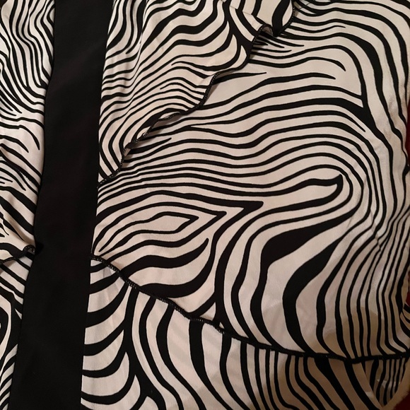 Sleeveless top - Picture 2 of 2